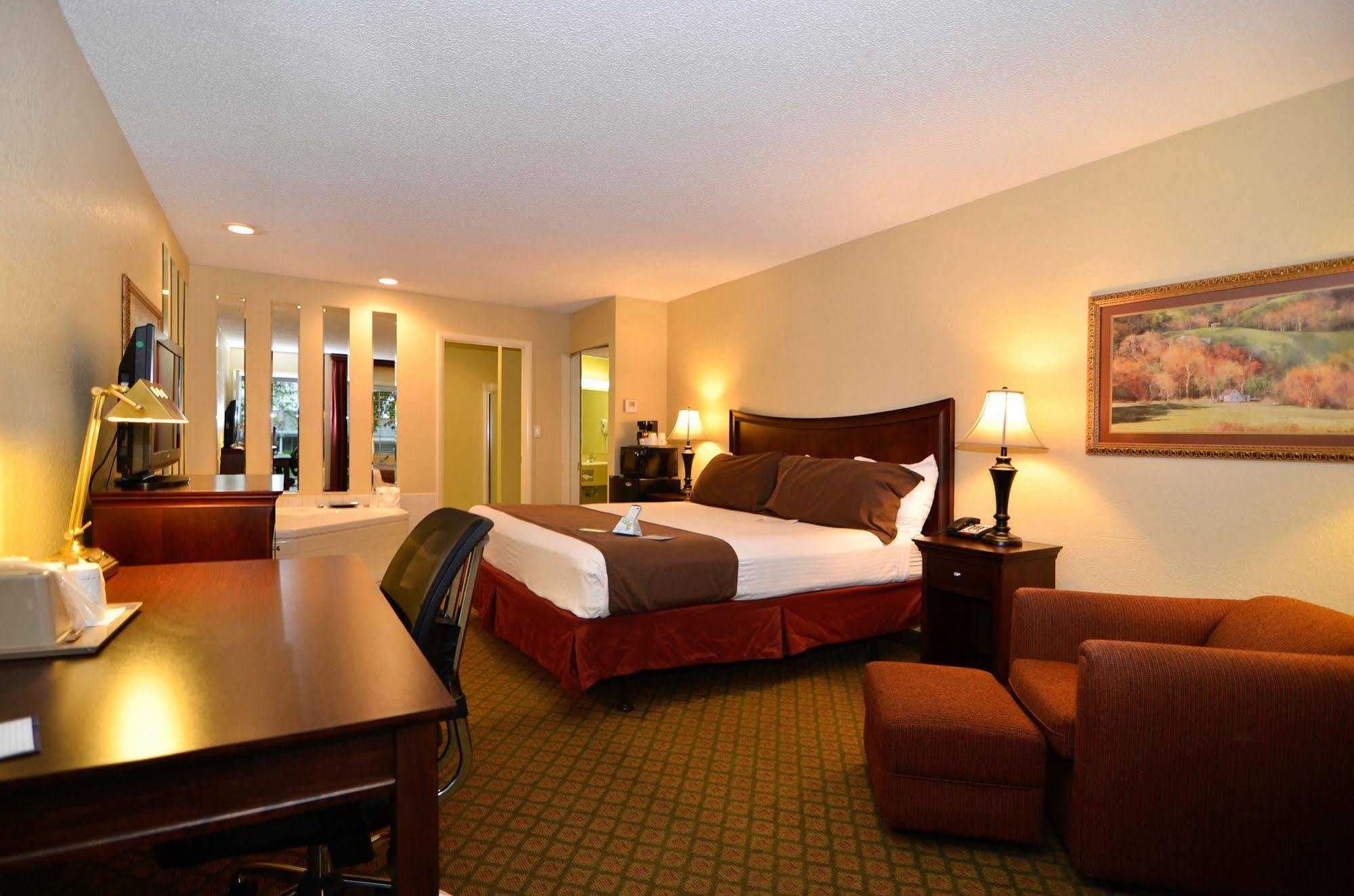 Best Western Coach House Спрингфийлд Стая снимка